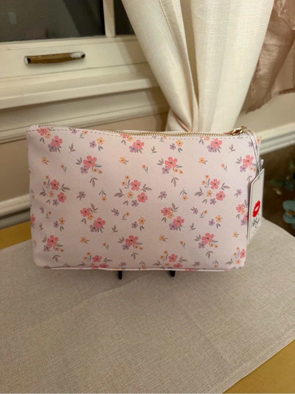 NWT Pink Floral Cosmetic Makeup Bag Pouch